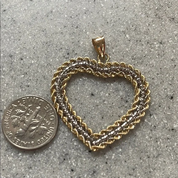 14 k gold vintage large heart pendant - Picture 2 of 4
